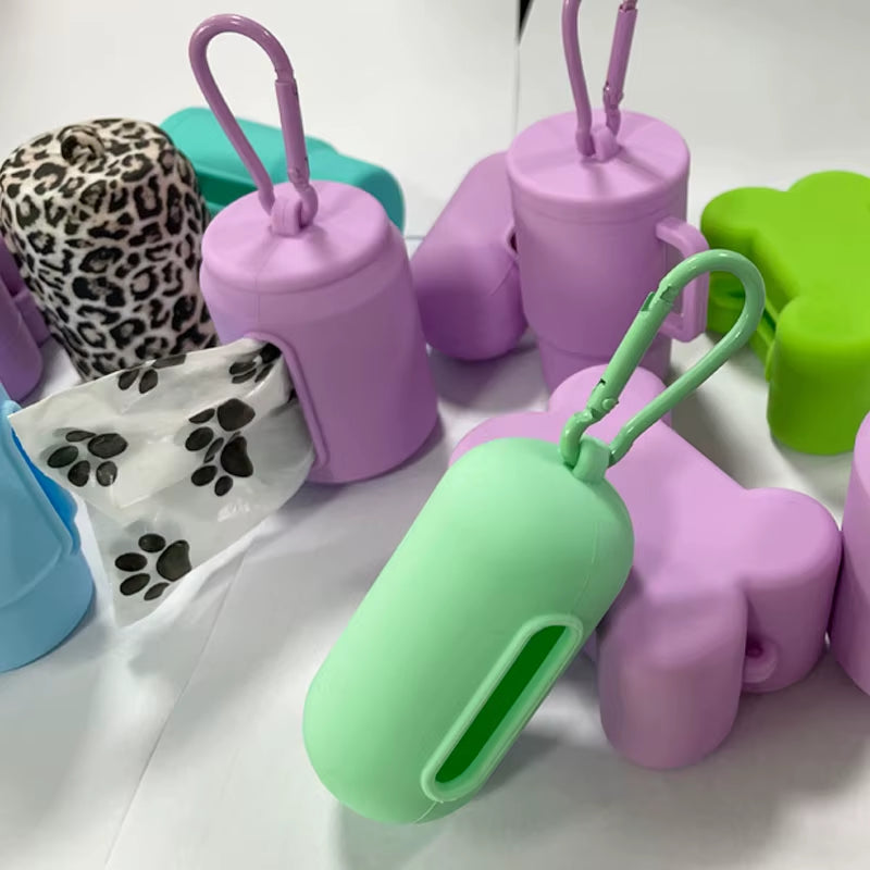 Wholesale Custom Pet Silicone Poop Dispenser, Dog Poop Picker, Animal Outing Garbage Bag Dispenser Pet Poop Storage Box